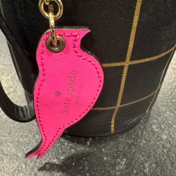 KATE SPADE Jade Drive Bird Cage Black Leather Wristlet Pink Bird Charm RARE. - Picture 2 of 12
